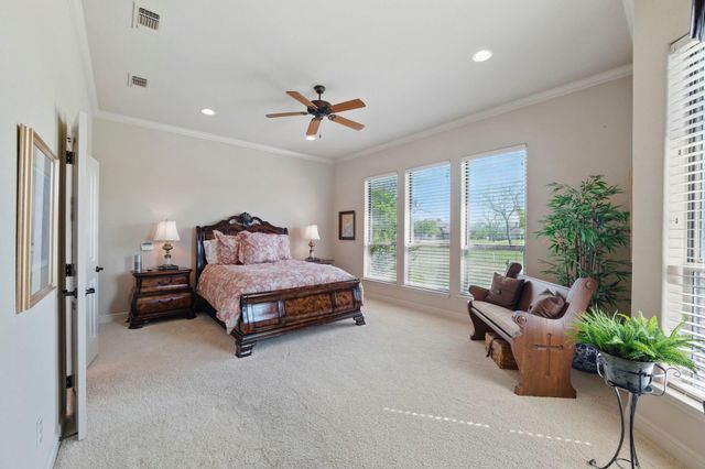 5609 Flagstick Drive, Granbury, TX 76049