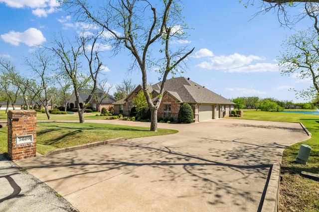 5609 Flagstick Drive, Granbury, TX 76049
