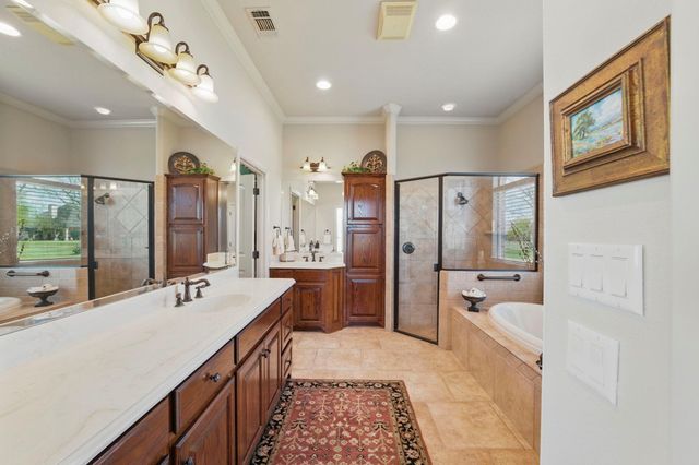 5609 Flagstick Drive, Granbury, TX 76049