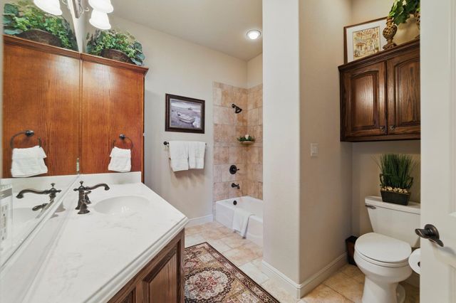 5609 Flagstick Drive, Granbury, TX 76049