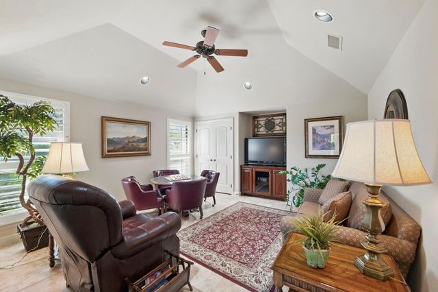 5609 Flagstick Drive, Granbury, TX 76049