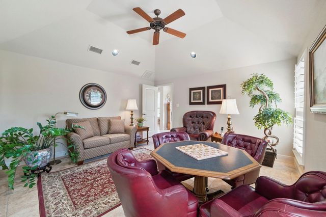 5609 Flagstick Drive, Granbury, TX 76049