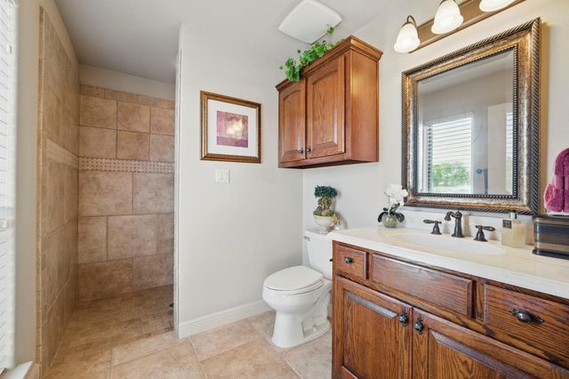 5609 Flagstick Drive, Granbury, TX 76049