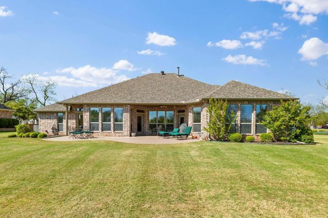 5609 Flagstick Drive, Granbury, TX 76049