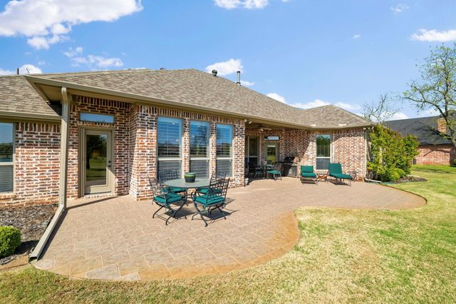 5609 Flagstick Drive, Granbury, TX 76049