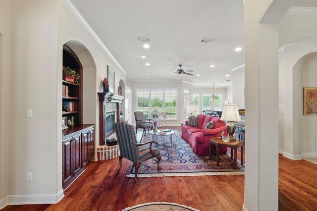 5609 Flagstick Drive, Granbury, TX 76049