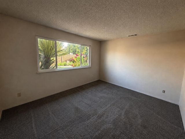 1764 Purvis Avenue, Clovis, CA 93611