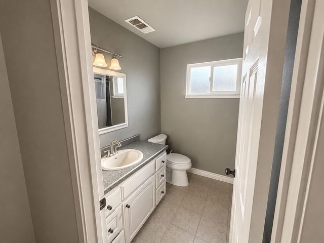 1764 Purvis Avenue, Clovis, CA 93611