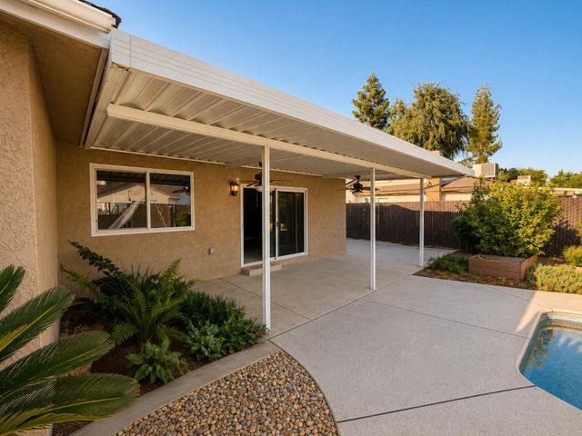 1764 Purvis Avenue, Clovis, CA 93611