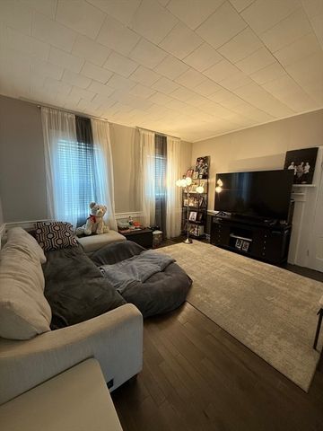 86 Oak Street A, Waltham, MA 02453