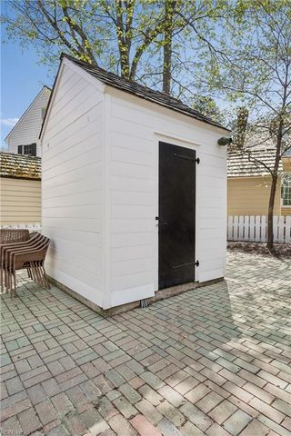 105 Edward Wakefield, Williamsburg, VA 23185