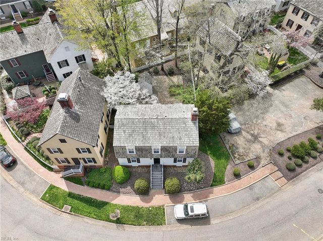 105 Edward Wakefield, Williamsburg, VA 23185