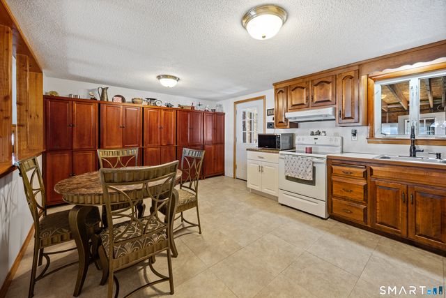 33 Provencher Drive, Plainville, CT 06062