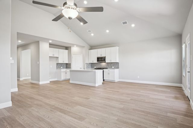 9353 Lone Maverick Drive, Fort Worth, TX 76036