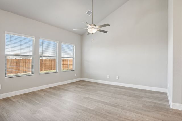 9353 Lone Maverick Drive, Fort Worth, TX 76036
