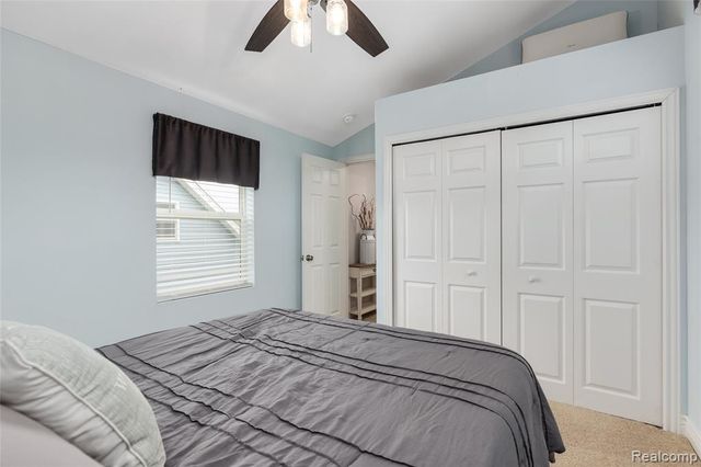 9474 Thames Boulevard, White Lake, MI 48386