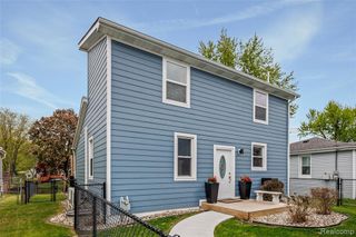 9474 Thames Boulevard, White Lake, MI 48386