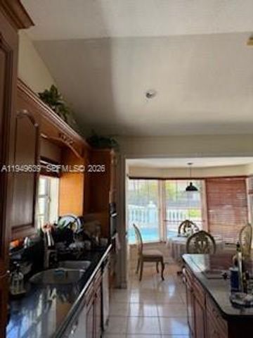 10060 SW 122nd Ave, Miami, FL 33186