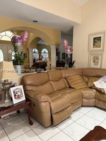 10060 SW 122nd Ave, Miami, FL 33186