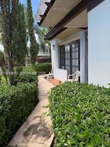 10060 SW 122nd Ave, Miami, FL 33186