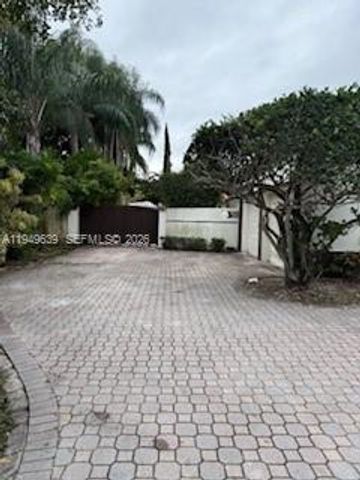 10060 SW 122nd Ave, Miami, FL 33186