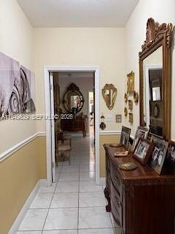 10060 SW 122nd Ave, Miami, FL 33186