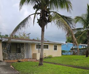 2901 NW 174th St, Miami Gardens, FL 33056