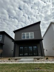 116 E Steel Avenue, Clarksville, IN 47129