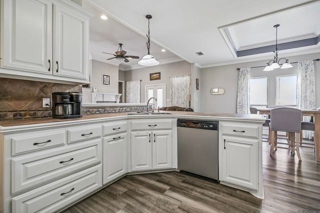 33990 Renee Ave, Denham Springs, LA 70706