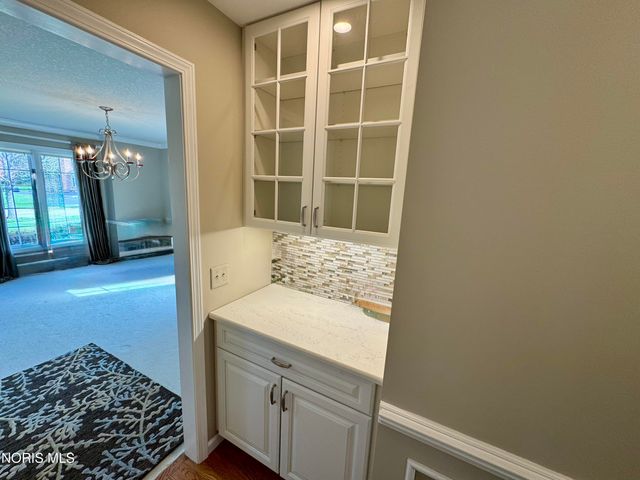 7455 Valhalla Drive, Maumee, OH 43537