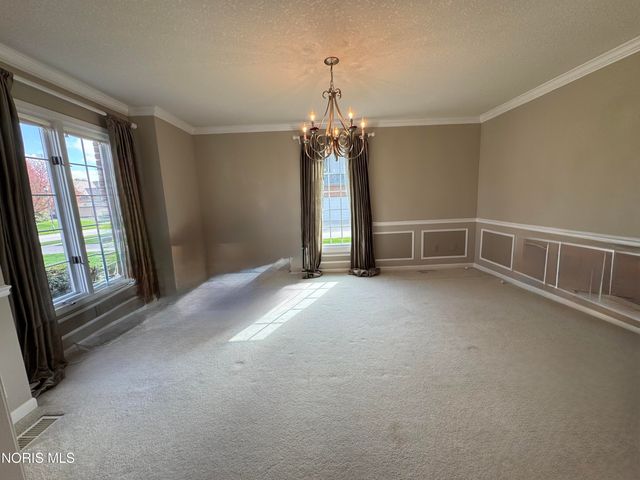7455 Valhalla Drive, Maumee, OH 43537