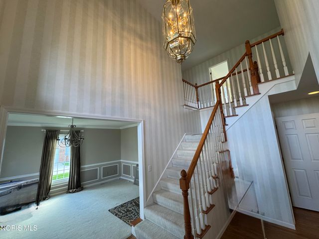7455 Valhalla Drive, Maumee, OH 43537