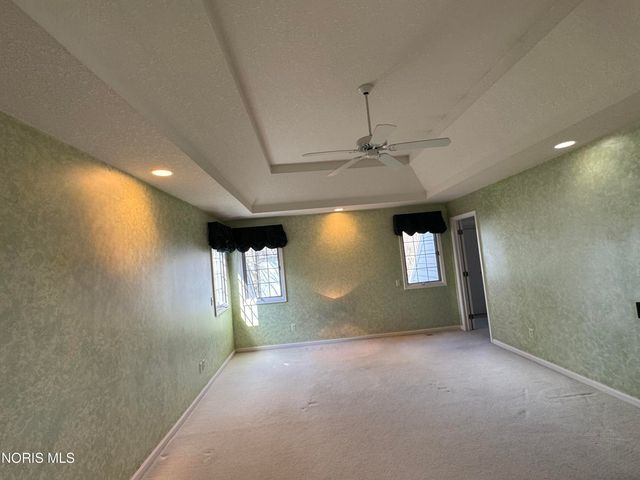 7455 Valhalla Drive, Maumee, OH 43537