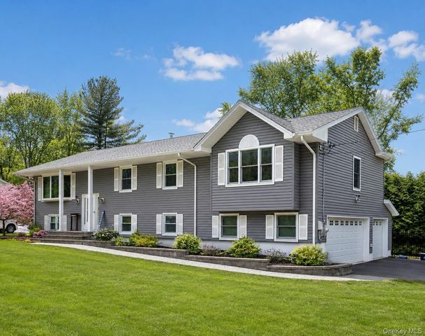 6 Hemlock Lane, Thiells, NY 10984
