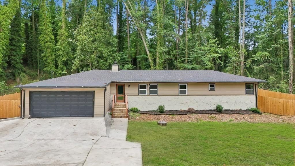 Image 1 of property listing at 2950 Concord Drive, Decatur, GA 30033