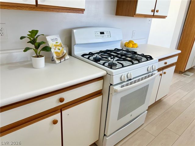 2300 Santa Clara Drive, Las Vegas, NV 89104