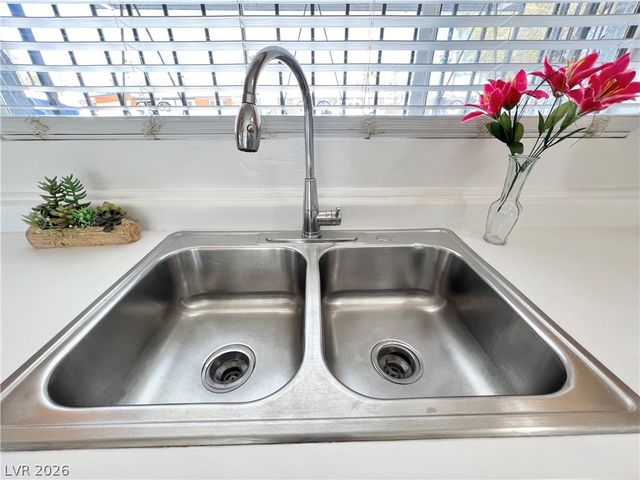 2300 Santa Clara Drive, Las Vegas, NV 89104