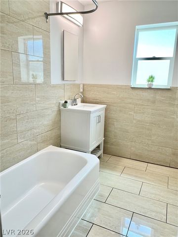 2300 Santa Clara Drive, Las Vegas, NV 89104
