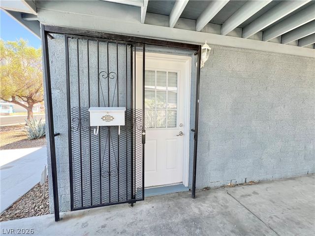 2300 Santa Clara Drive, Las Vegas, NV 89104