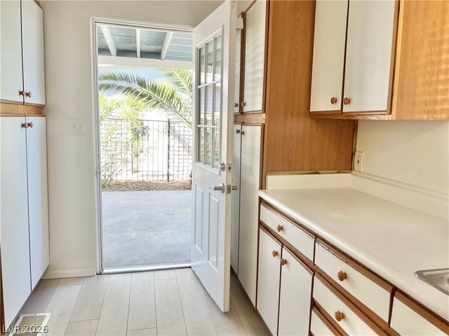 2300 Santa Clara Drive, Las Vegas, NV 89104