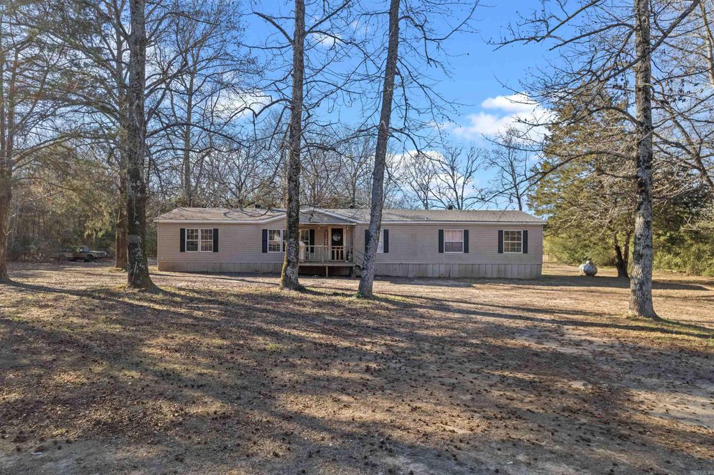140 Whispering Oak Drive, Searcy, AR 72143