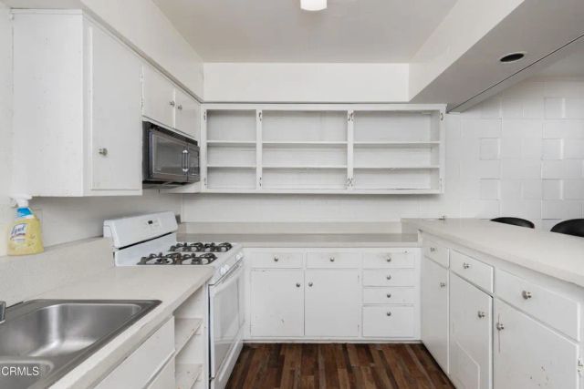 3901 Union Avenue 18, Bakersfield, CA 93305