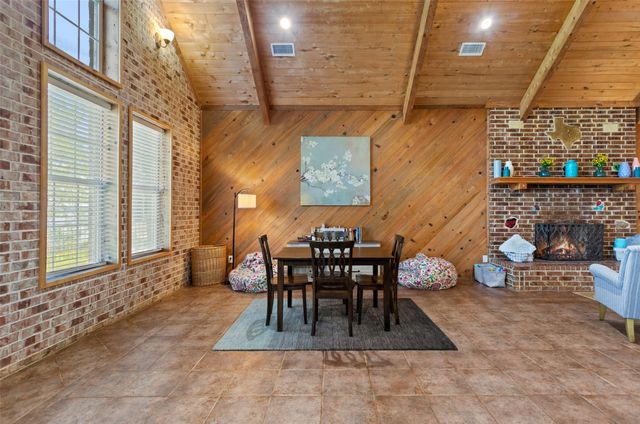 1193 Dogwood Drive, Chandler, TX 75758