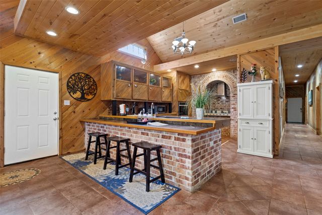 1193 Dogwood Drive, Chandler, TX 75758