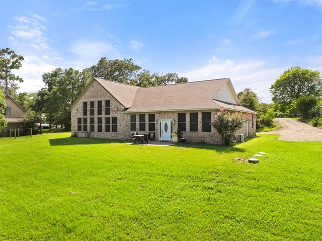 1193 Dogwood Drive, Chandler, TX 75758