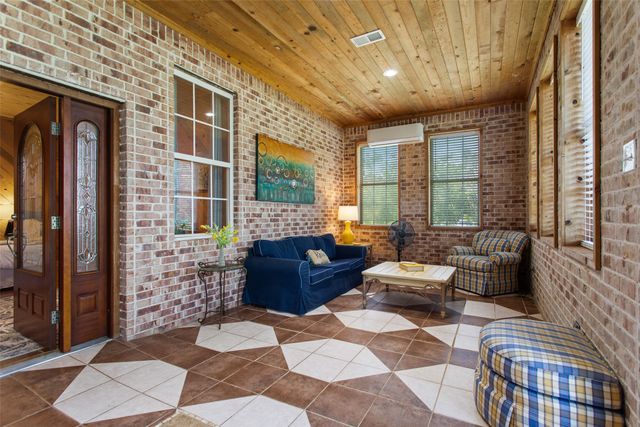 1193 Dogwood Drive, Chandler, TX 75758