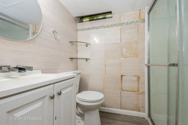 10057 S Bell Avenue, Chicago, IL 60643