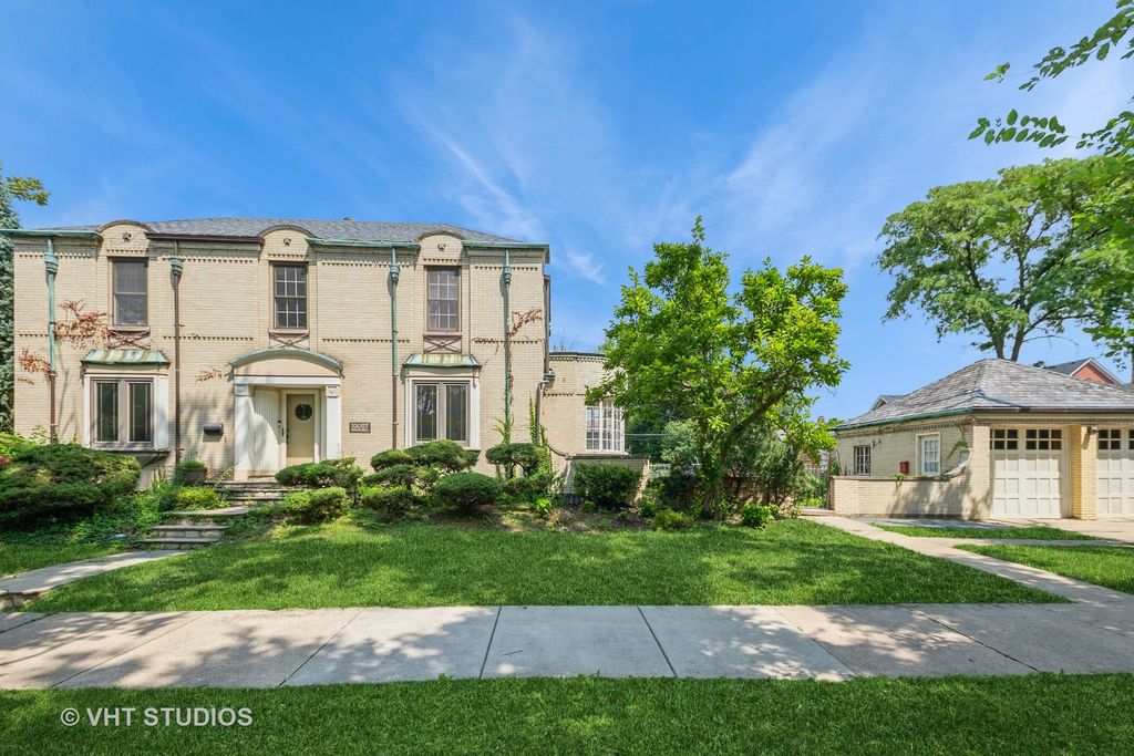 10057 S Bell Avenue, Chicago, IL 60643