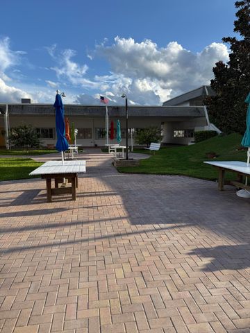 3160 Lake Osborne Drive 112, Lake Worth Beach, FL 33461