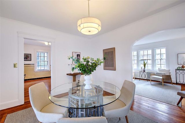 89 Dexterdale Road, Providence, RI 02906